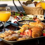 Sheraton Hotel 4*