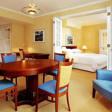 Sheraton 4*
