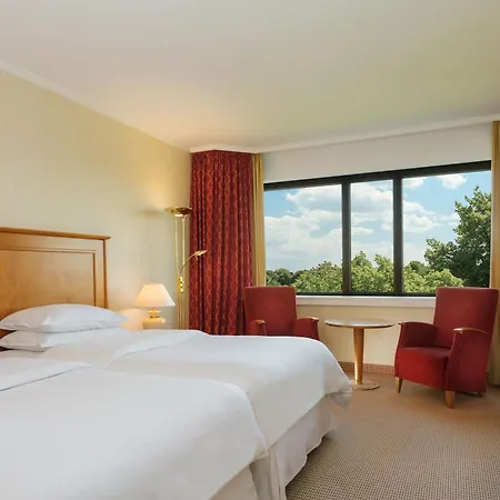 Sheraton Hotel 4*
